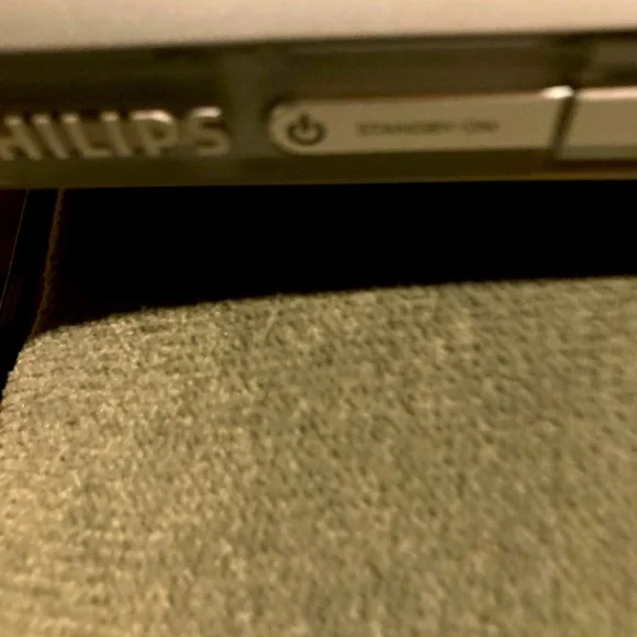 Philips DVD player w remote control